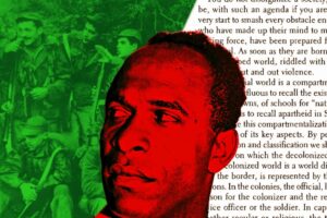 O rosto de Frantz Fanon, sobreposto a uma imagem de guerrilheiros da FLN e uma página de “Os Condenados da Terra”, nas cores da bandeira da Argélia. Arte: Boston Review